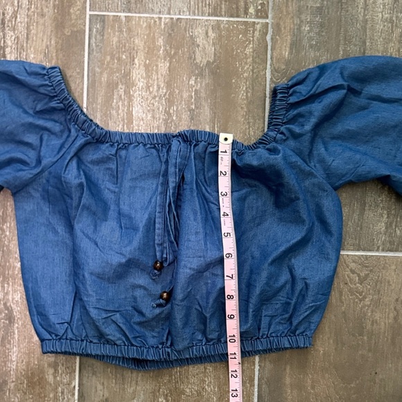 Stylish Blue Off-Shoulder Blouse - Picture 6 of 8